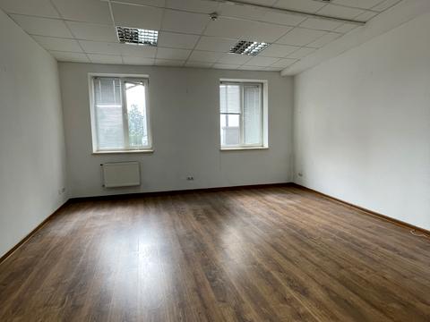 комерційна за адресою Словацького вул., 3