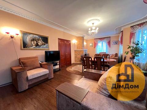 будинок за адресою Орхідейна, 60