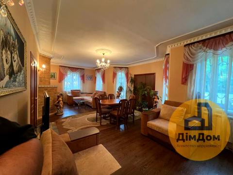 будинок за адресою Орхідейна, 60