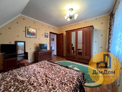 будинок за адресою Орхідейна, 60