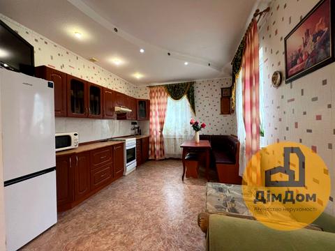 будинок за адресою Орхідейна, 60