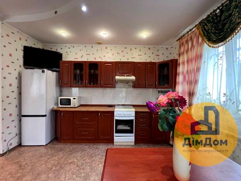 будинок за адресою Орхідейна, 60
