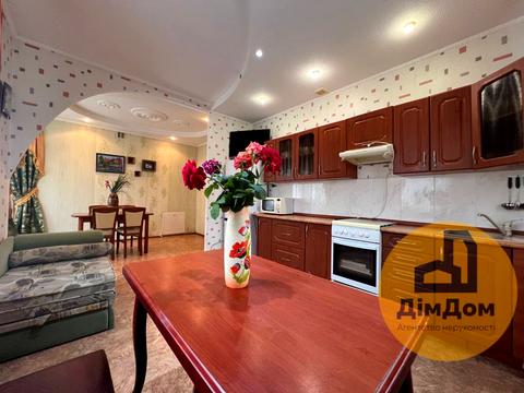 будинок за адресою Орхідейна, 60