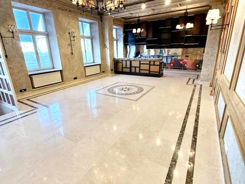 комерційна за адресою Приморський бульв., 4