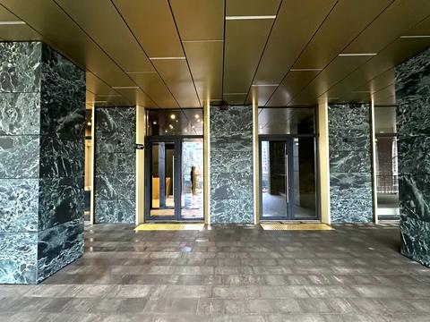 комерційна за адресою Володимирська вул., 86-А