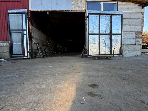 комерційна за адресою Чорних Запорожців вул. (Бориса Кротова), 39