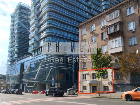 комерційна за адресою Мечникова вул. (Кловський), 11