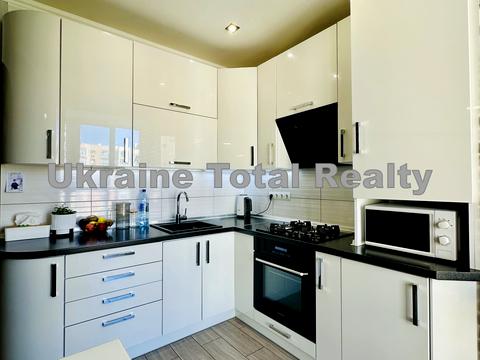 квартира за адресою Соборна вул., 126/14