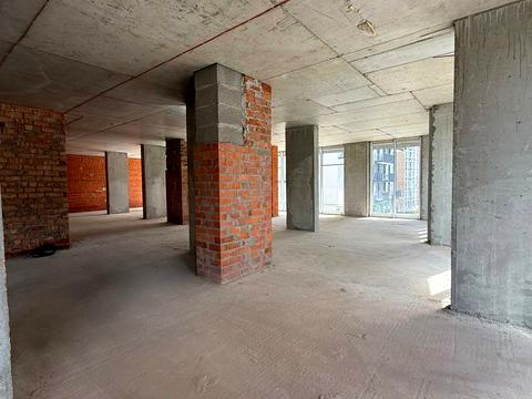 комерційна за адресою Малоголосківська вул., (Будинок)