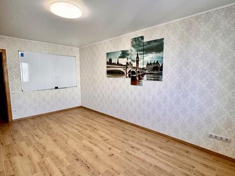 квартира за адресою Свободи просп. (Прокоф'єва), 49