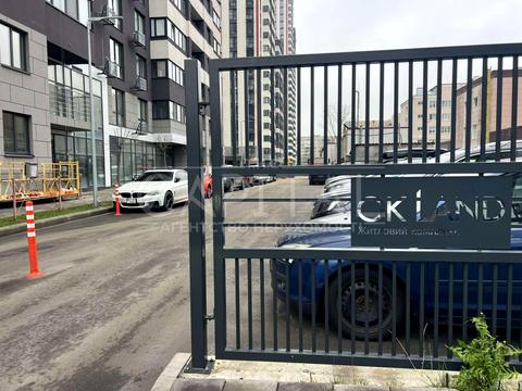 коммерческая по адресу Воздухофлотский просп. (Повітрофлотський), 56