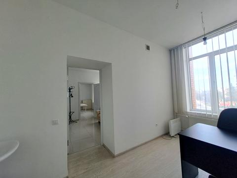 комерційна за адресою Микулинецька вул., 5