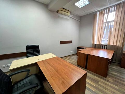 коммерческая по адресу Жилянская ул., 31