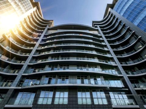 квартира за адресою Раїси Окіпної вул., 18