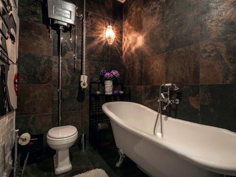 квартира за адресою Раїси Окіпної вул., 18