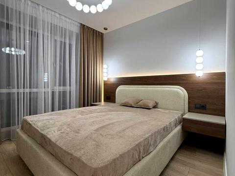 квартира за адресою Степана Бандери просп., (Будинок)