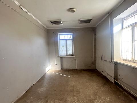 коммерческая по адресу Воїнів-Афганців ул. (Воїнів-Інтернаціоналістів), 6