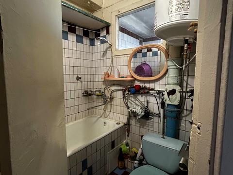 квартира за адресою Київ, Будівельників вул., 16