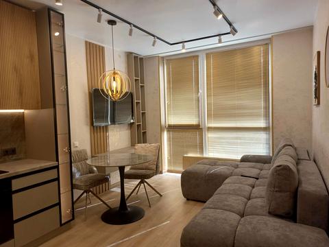 квартира за адресою Причальна вул., 12