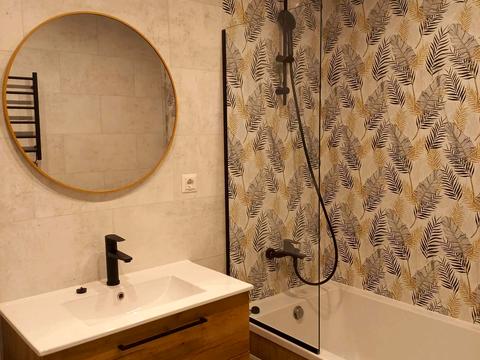 квартира за адресою Причальна вул., 12