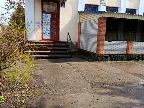 комерційна за адресою П'яскорського, 76