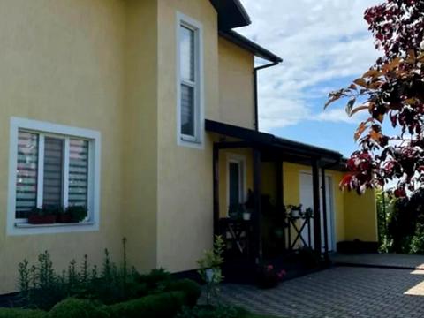 будинок за адресою с. Безуглівка, степова