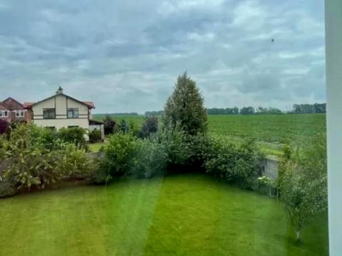 будинок за адресою с. Безуглівка, степова