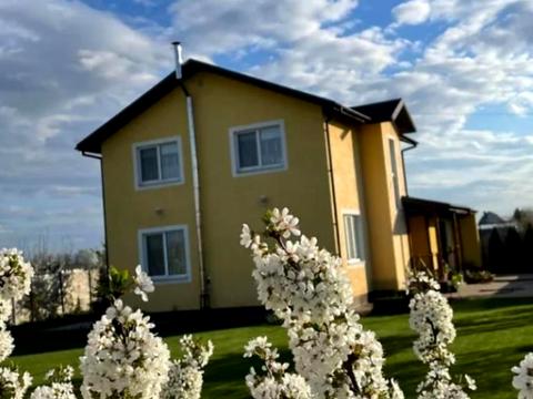 будинок за адресою с. Безуглівка, степова