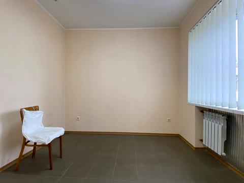 комерційна за адресою 200-річчя Кривого Рогу просп., 12