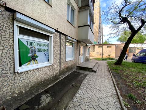 комерційна за адресою 200-річчя Кривого Рогу просп., 12