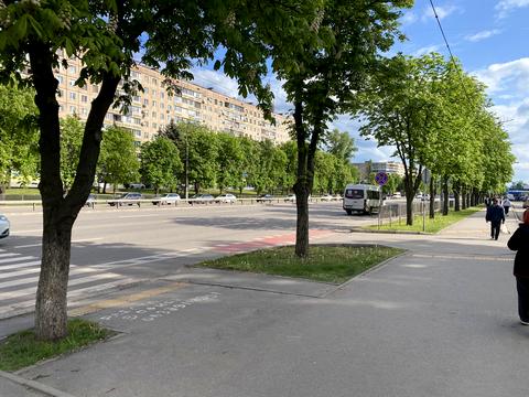 комерційна за адресою 200-річчя Кривого Рогу просп., 12