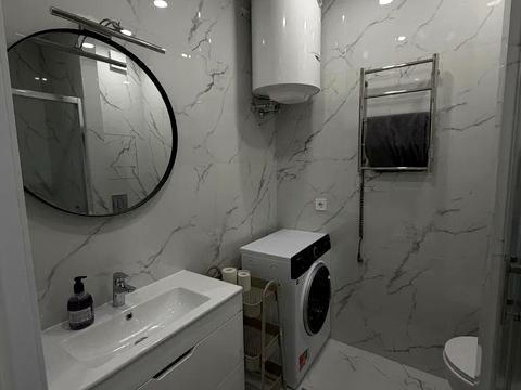 квартира за адресою Салютна вул., 2к9