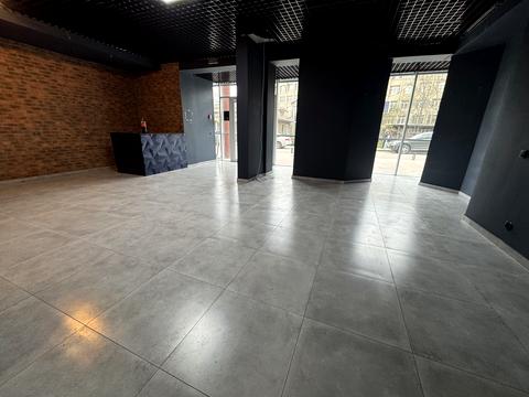 комерційна за адресою Медова вул., 2