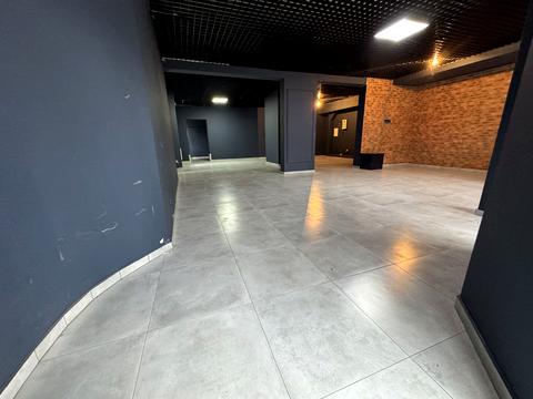 комерційна за адресою Медова вул., 2