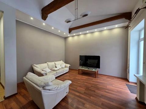 квартира за адресою Будівельників вул., 30