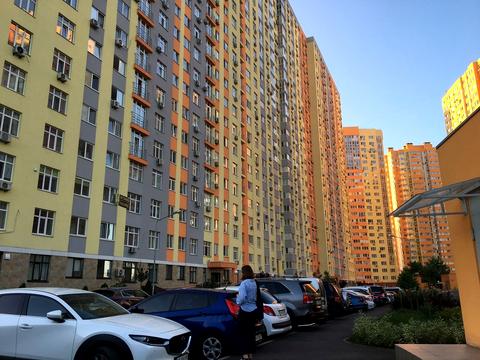 квартира за адресою Сім'ї Кульженків вул. (Петра Дегтяренка), 35