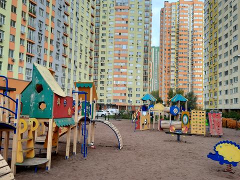 квартира за адресою Сім'ї Кульженків вул. (Петра Дегтяренка), 35