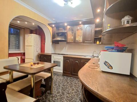 квартира по адресу Зои Гайдай ул., 12/10