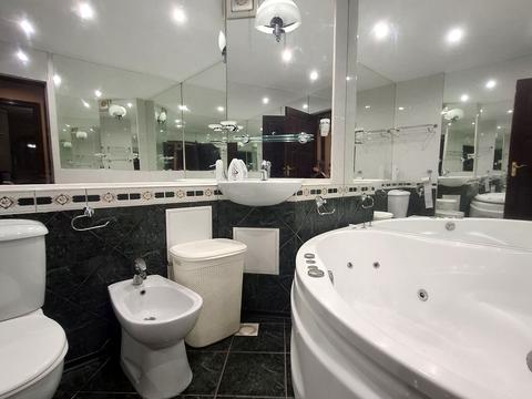 квартира по адресу Зои Гайдай ул., 12/10