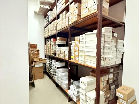 комерційна за адресою Пасічна вул., 171