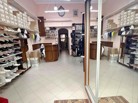 комерційна за адресою Пасічна вул., 171