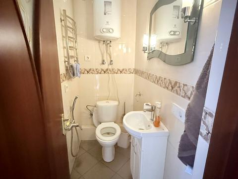 комерційна за адресою Пасічна вул., 171