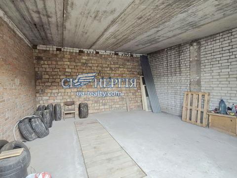 паркомісце за адресою Соломії Крушельницької вул., 4