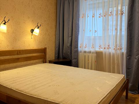 квартира за адресою Михайла Омеляновича-Павленка вул. (Суворова), 18/20