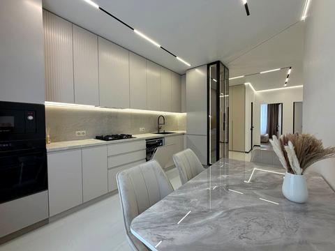 квартира за адресою Приозерна вул., 42