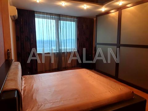 квартира по адресу Раисы Окипной ул., 10-А