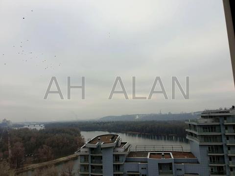 квартира по адресу Раисы Окипной ул., 10-А