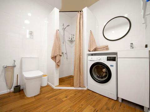 комерційна за адресою урочище Стаїще, 145