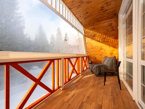 комерційна за адресою урочище Стаїще, 145