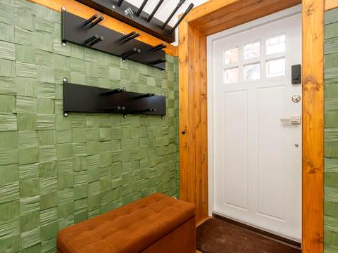 комерційна за адресою урочище Стаїще, 145